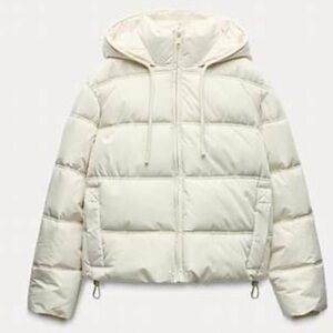 Zara Women's Cream Puffer Jacket
